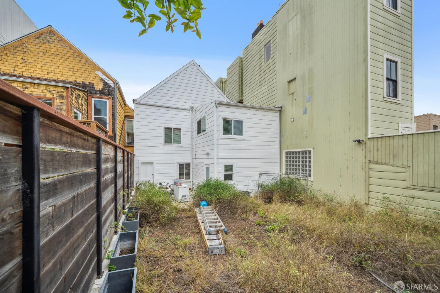 Detail Gallery Image 32 of 35 For 1040 Sanchez St, San Francisco,  CA 94114 - 2 Beds | 1 Baths