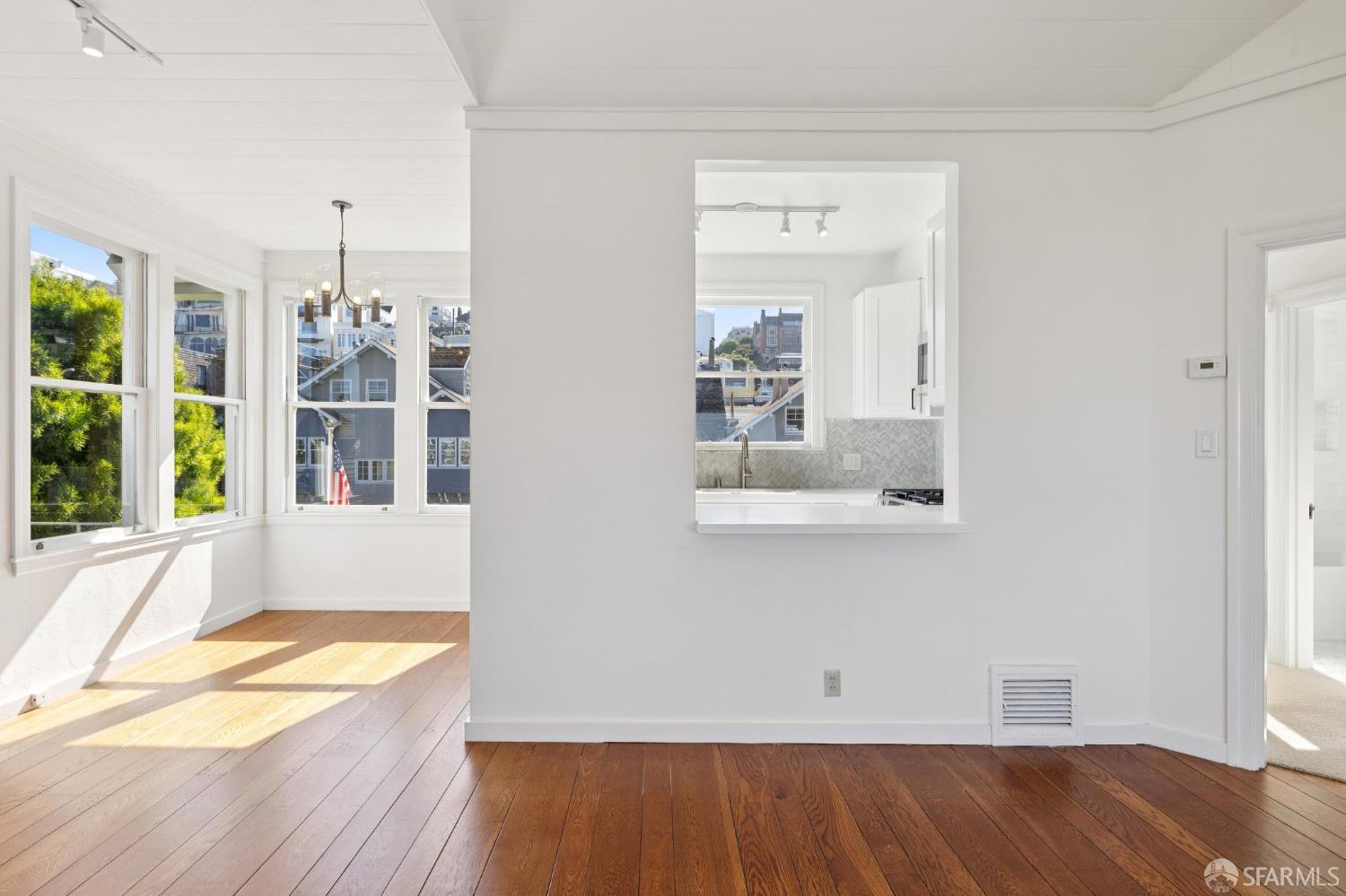 Detail Gallery Image 12 of 30 For 2680 Union St, San Francisco,  CA 94123 - 1 Beds | 1 Baths