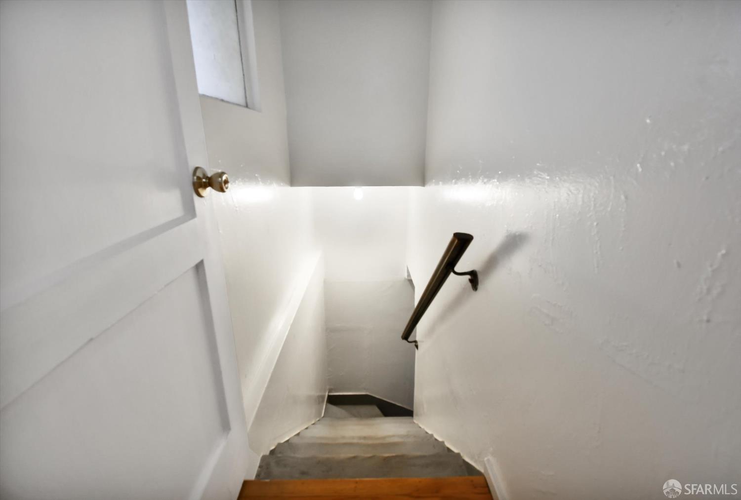 Detail Gallery Image 24 of 35 For 1090 Gilman Ave, San Francisco,  CA 94124 - 2 Beds | 2 Baths