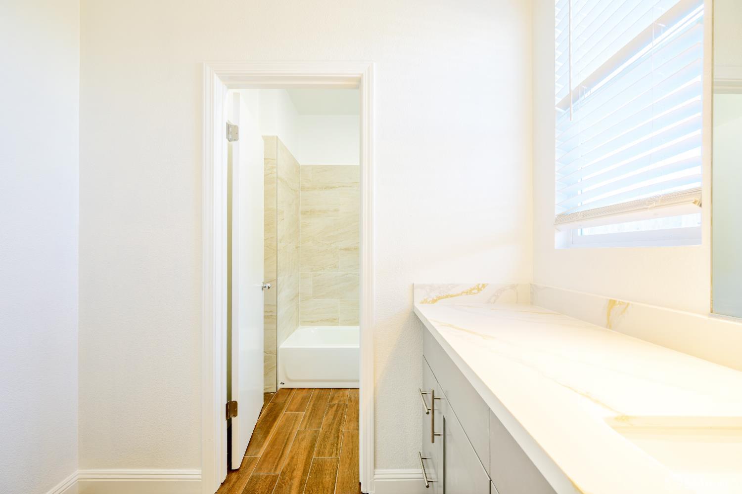 Detail Gallery Image 22 of 60 For 2275 Southwood Dr, Pittsburg,  CA 94565 - 6 Beds | 4 Baths