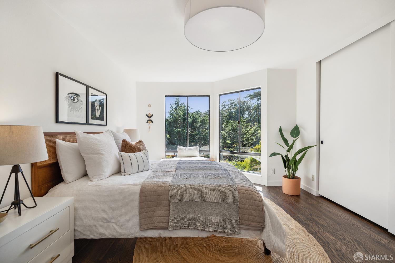 Photo #11: 425083636 Listing: Photo #11