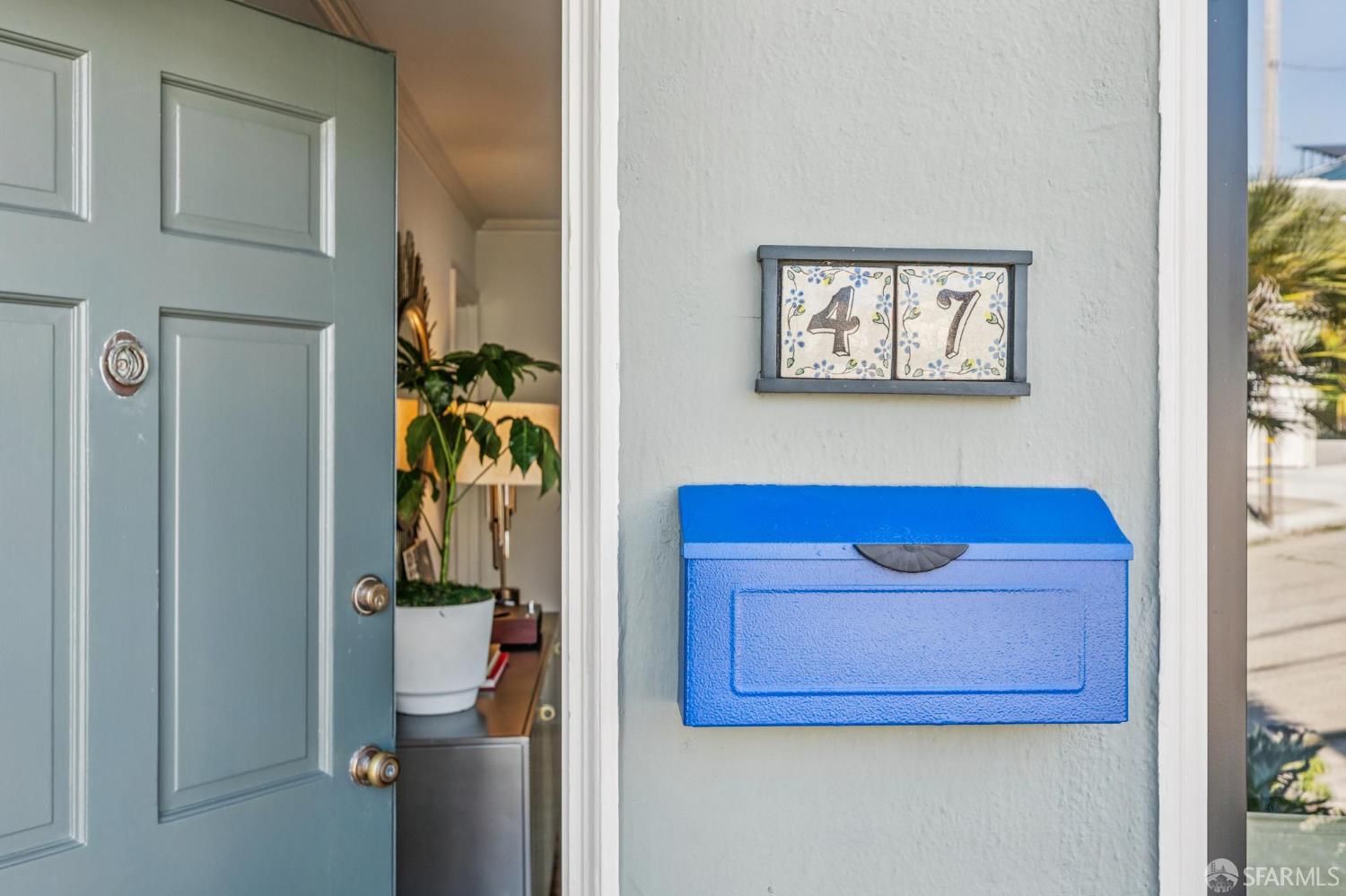 Detail Gallery Image 3 of 55 For 47 Melrose Ave, San Francisco,  CA 94131 - 3 Beds | 2 Baths