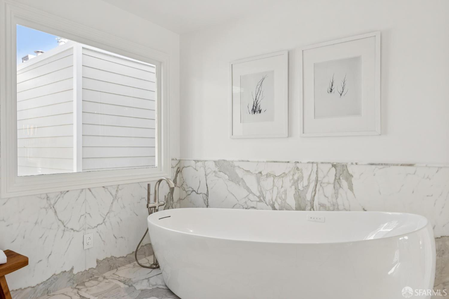 Detail Gallery Image 41 of 94 For 3300 Jackson St, San Francisco,  CA 94118 - 5 Beds | 6/2 Baths