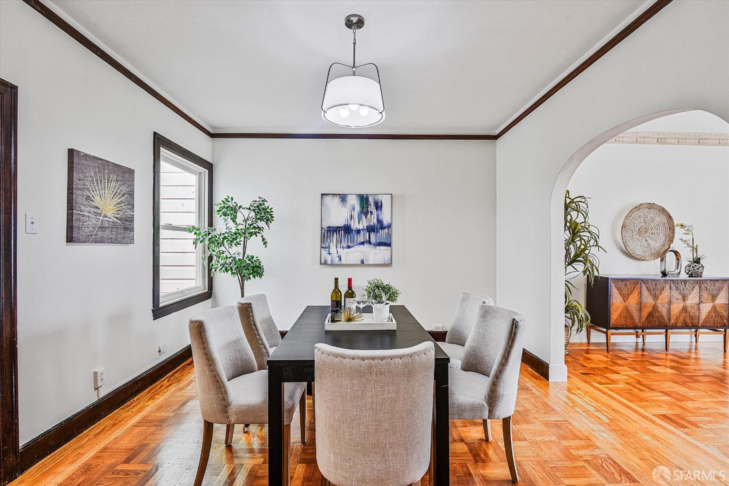 Detail Gallery Image 6 of 39 For 1411 Oakdale Ave, San Francisco,  CA 94124 - 3 Beds | 1/1 Baths