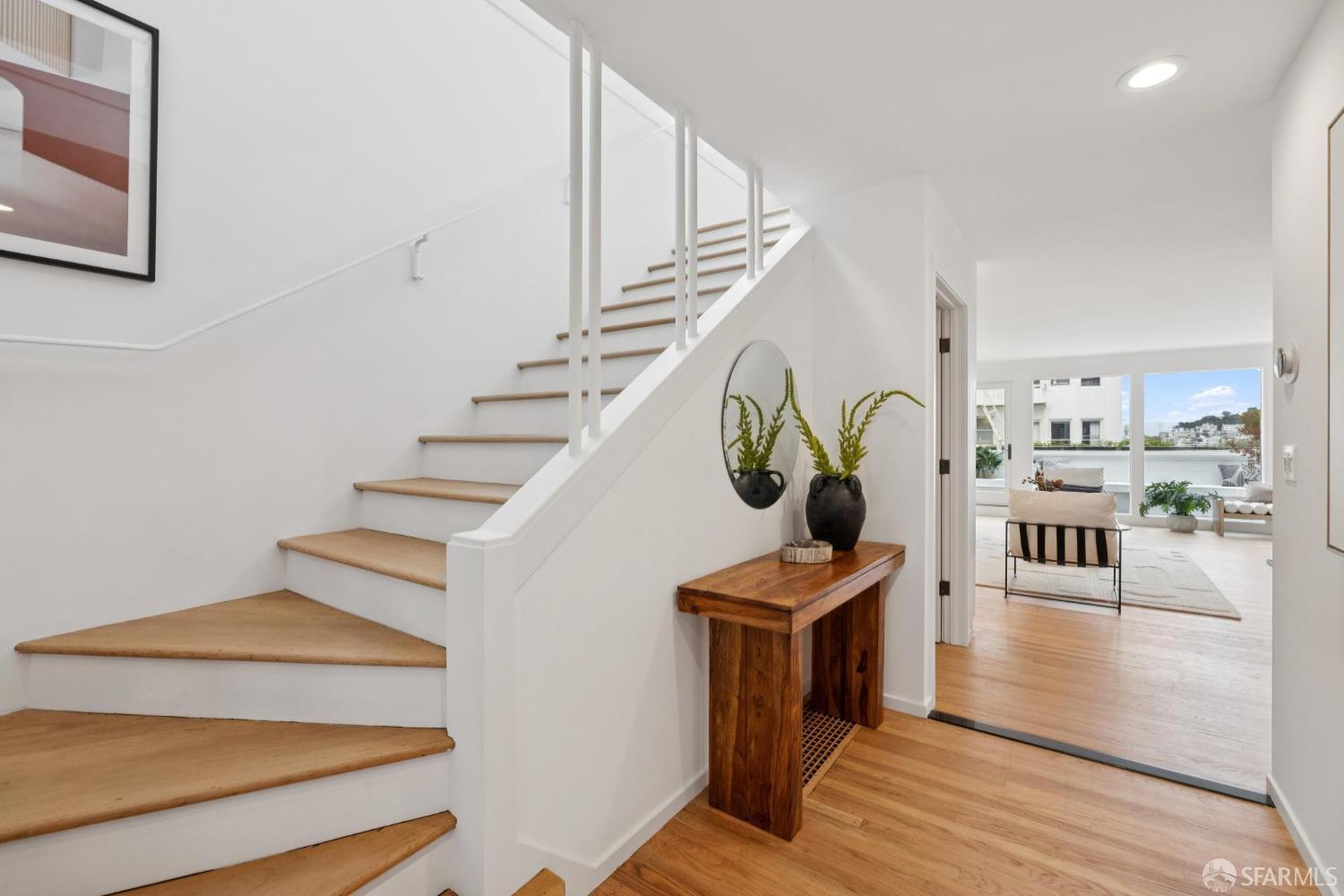 Detail Gallery Image 16 of 34 For 50 Montclair Ter, San Francisco,  CA 94109 - 3 Beds | 2/1 Baths