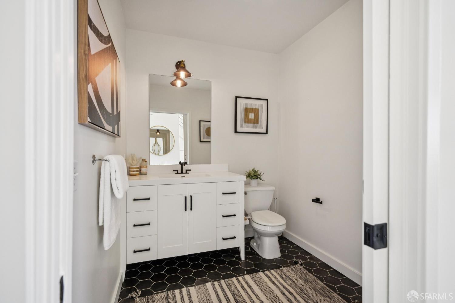 Detail Gallery Image 19 of 27 For 128 Morris St #13,  San Francisco,  CA 94107 - 1 Beds | 1/1 Baths