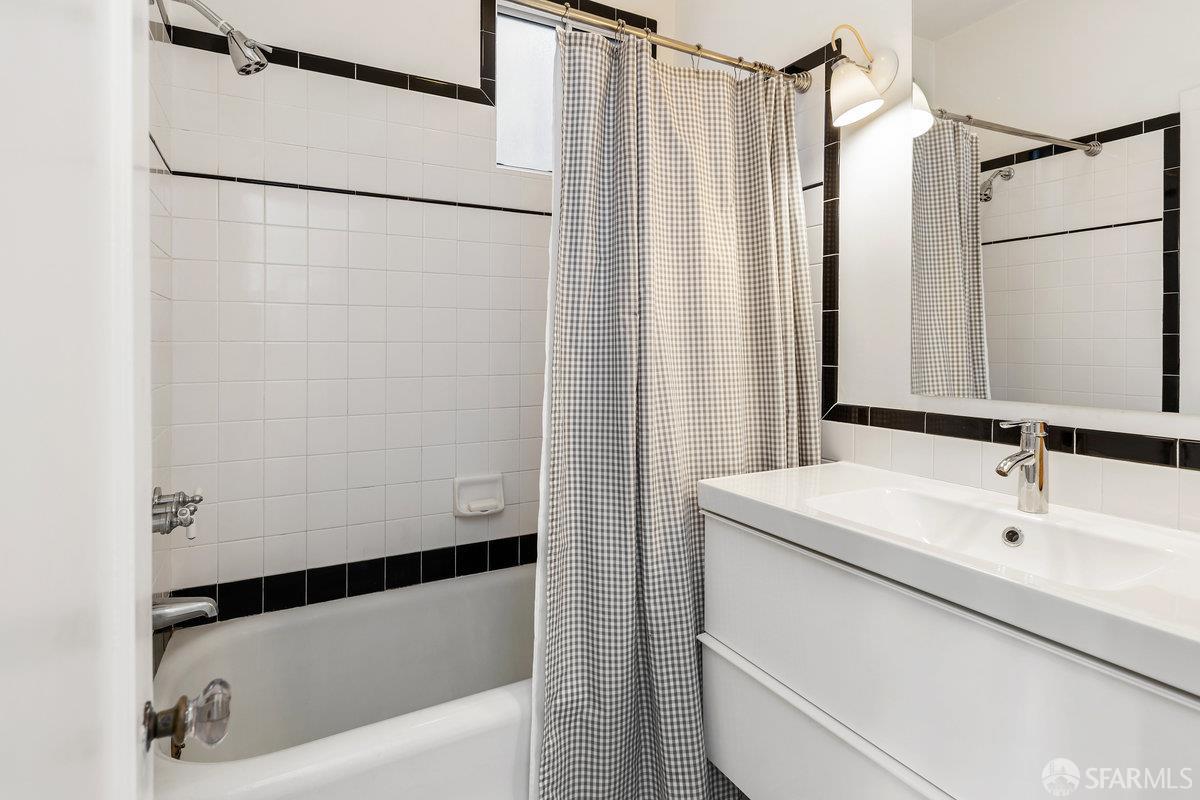 Photo #25: 425083671 Listing: Photo #25