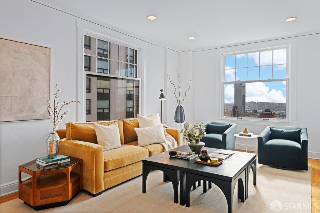 Photo #7: 425083698 Listing: Photo #7