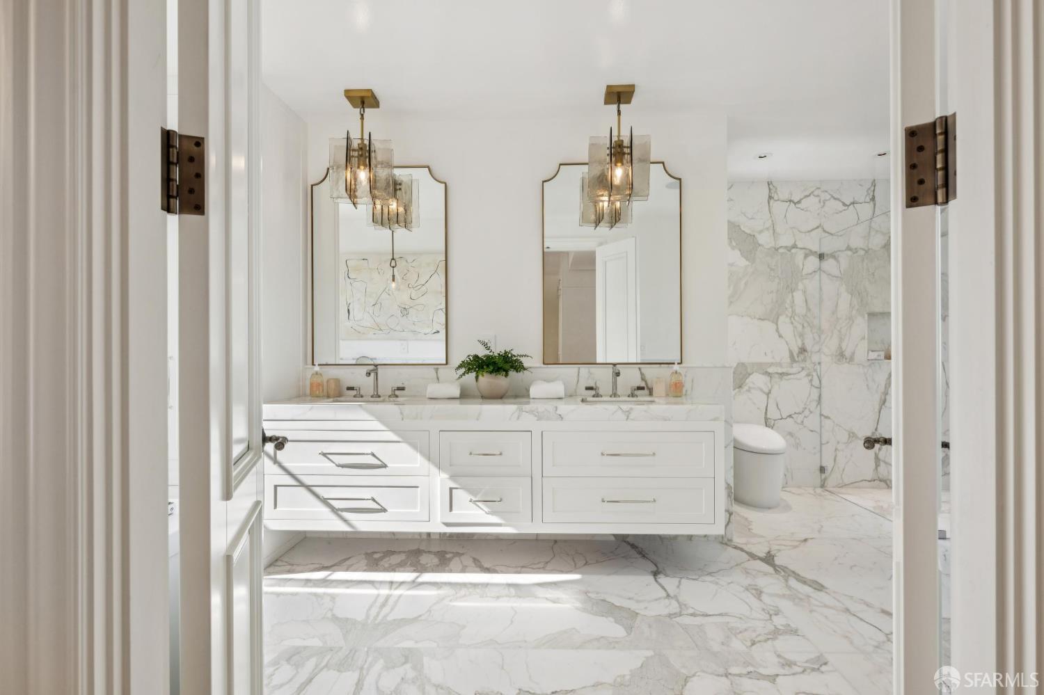 Detail Gallery Image 38 of 94 For 3300 Jackson St, San Francisco,  CA 94118 - 5 Beds | 6/2 Baths