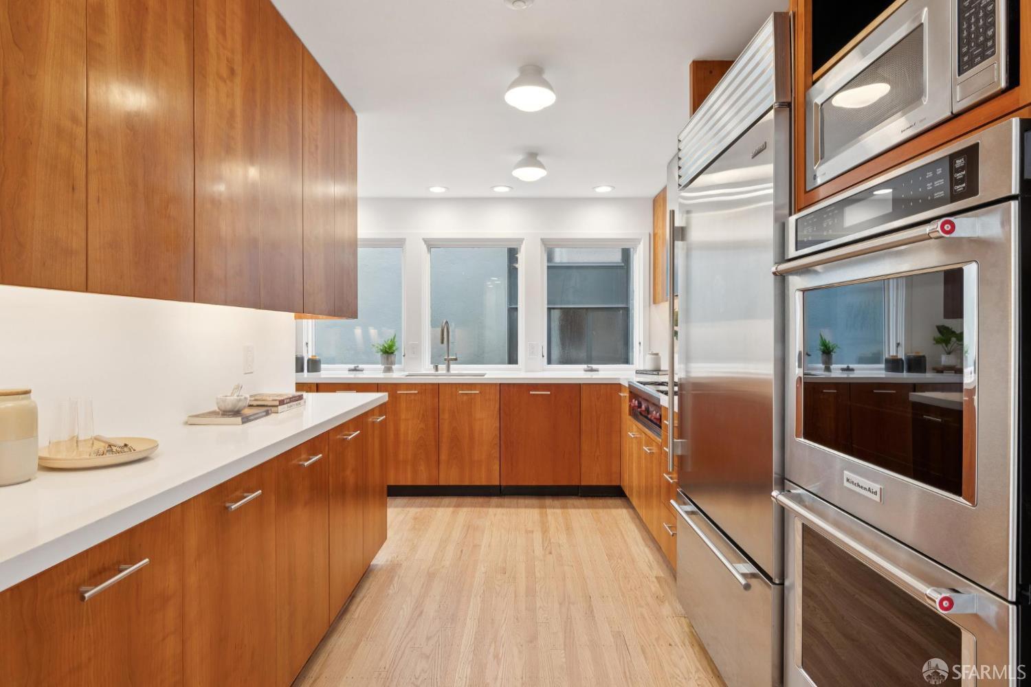 Detail Gallery Image 25 of 34 For 50 Montclair Ter, San Francisco,  CA 94109 - 3 Beds | 2/1 Baths