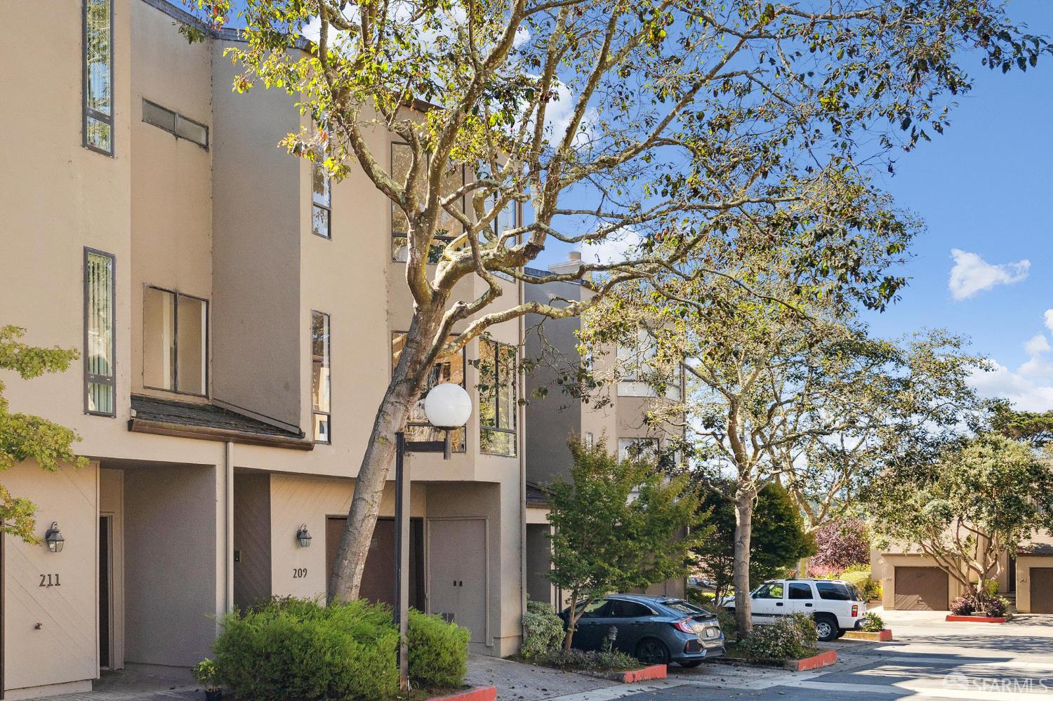 Photo #93: 425083636 Listing: Photo #93