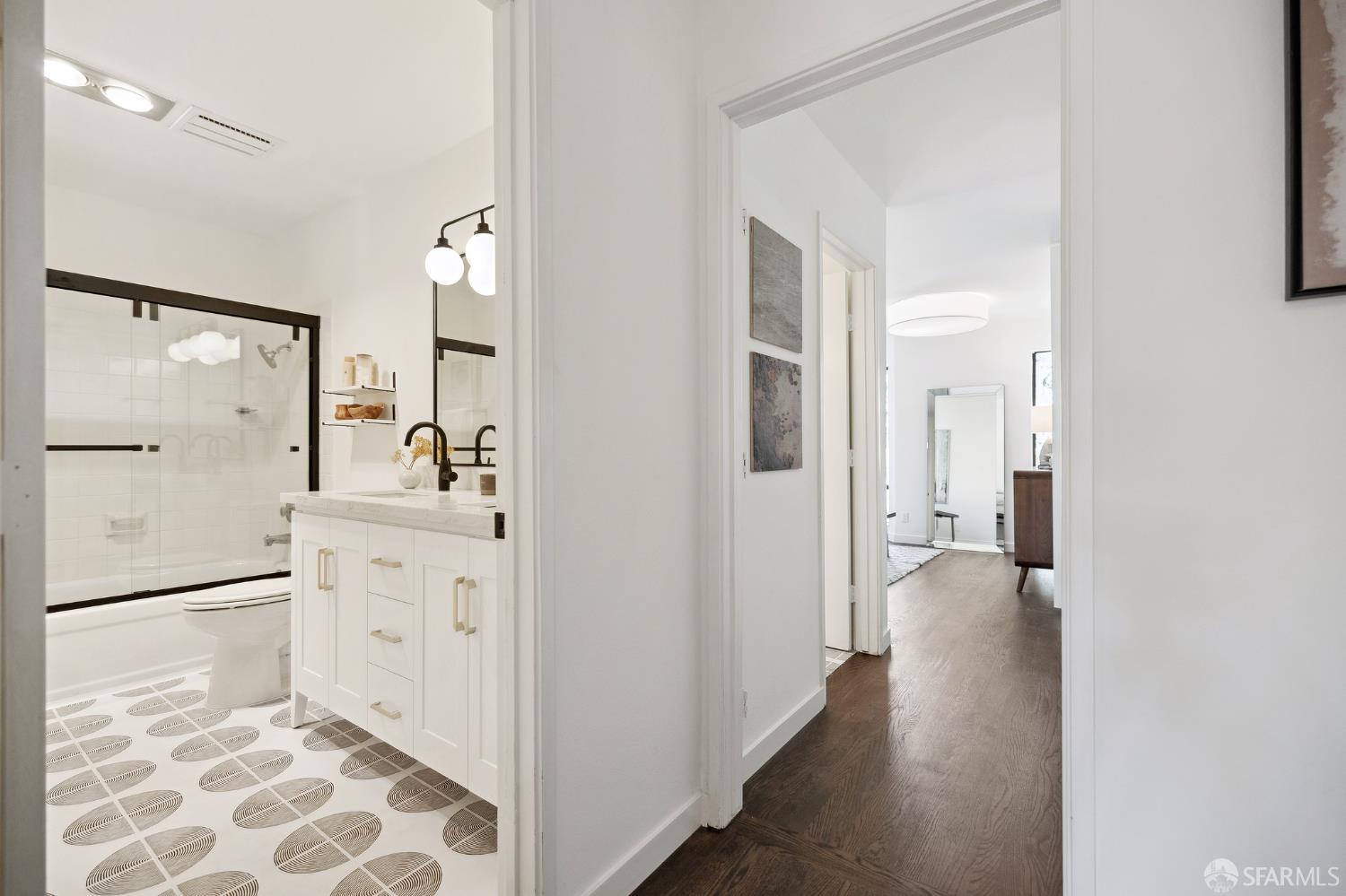 Photo #80: 425083636 Listing: Photo #80