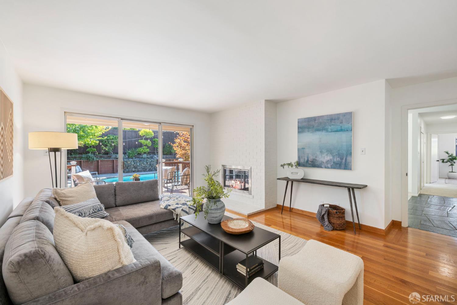 Detail Gallery Image 17 of 51 For 2595 Eaton Ave, San Carlos,  CA 94070 - 3 Beds | 2 Baths