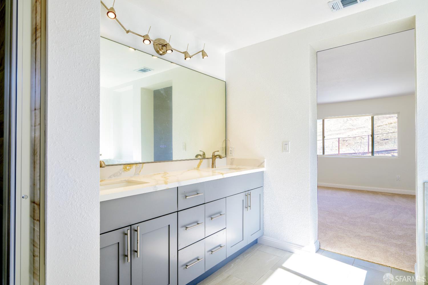 Detail Gallery Image 38 of 60 For 2275 Southwood Dr, Pittsburg,  CA 94565 - 6 Beds | 4 Baths