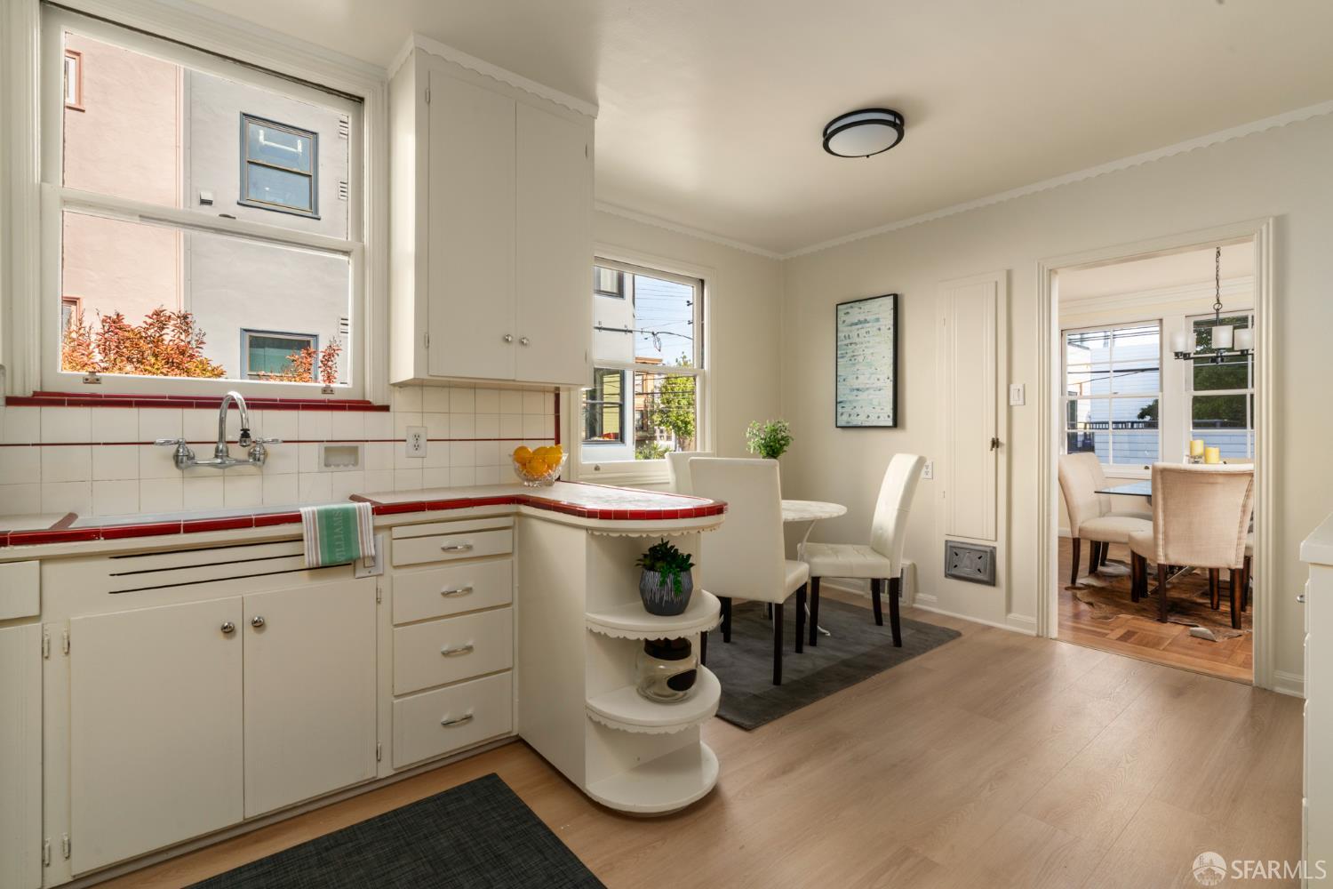 Detail Gallery Image 9 of 28 For 1310 Alabama St, San Francisco,  CA 94110 - 2 Beds | 1 Baths