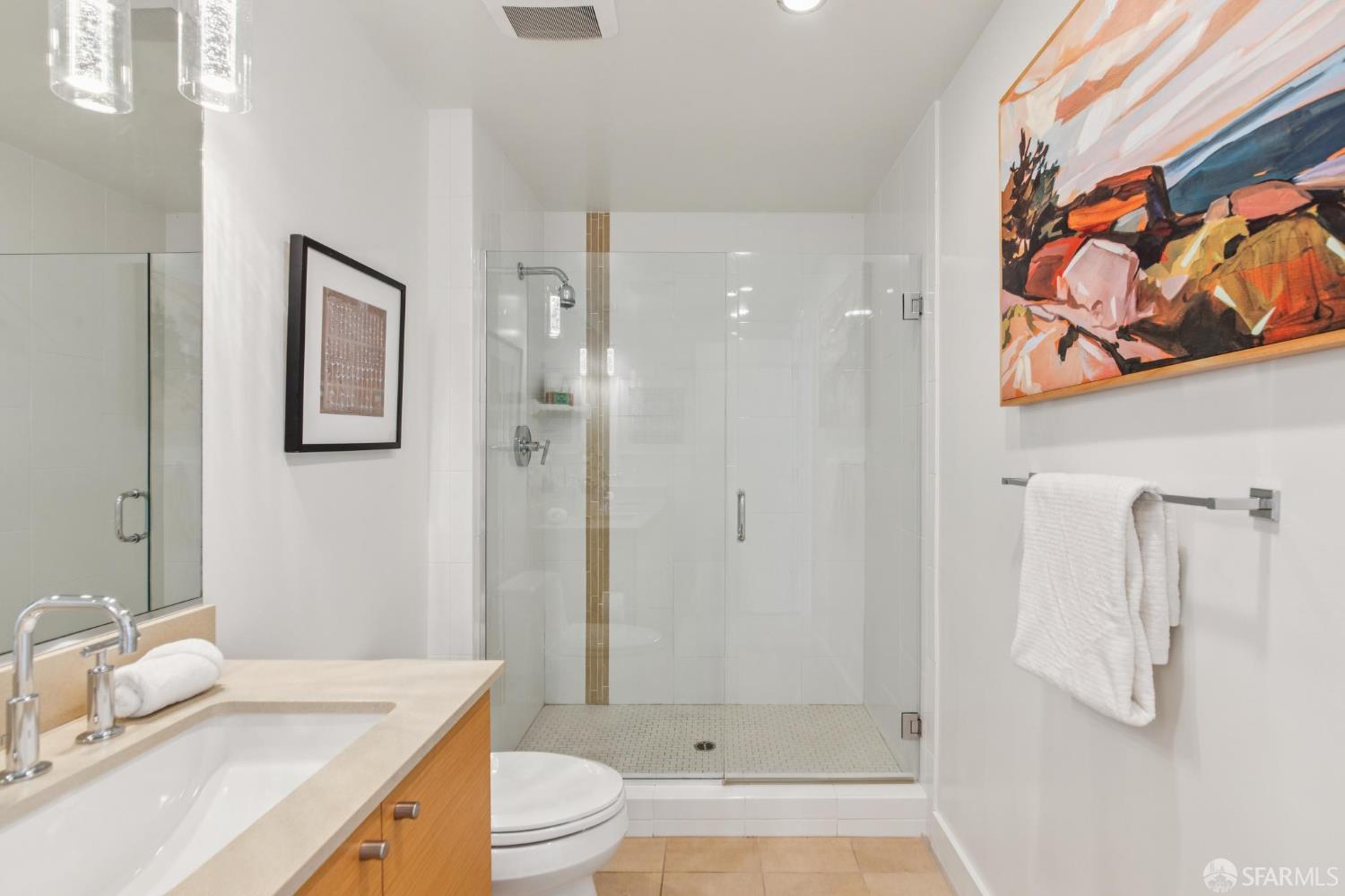 Photo #15: 425083639 Listing: Photo #15