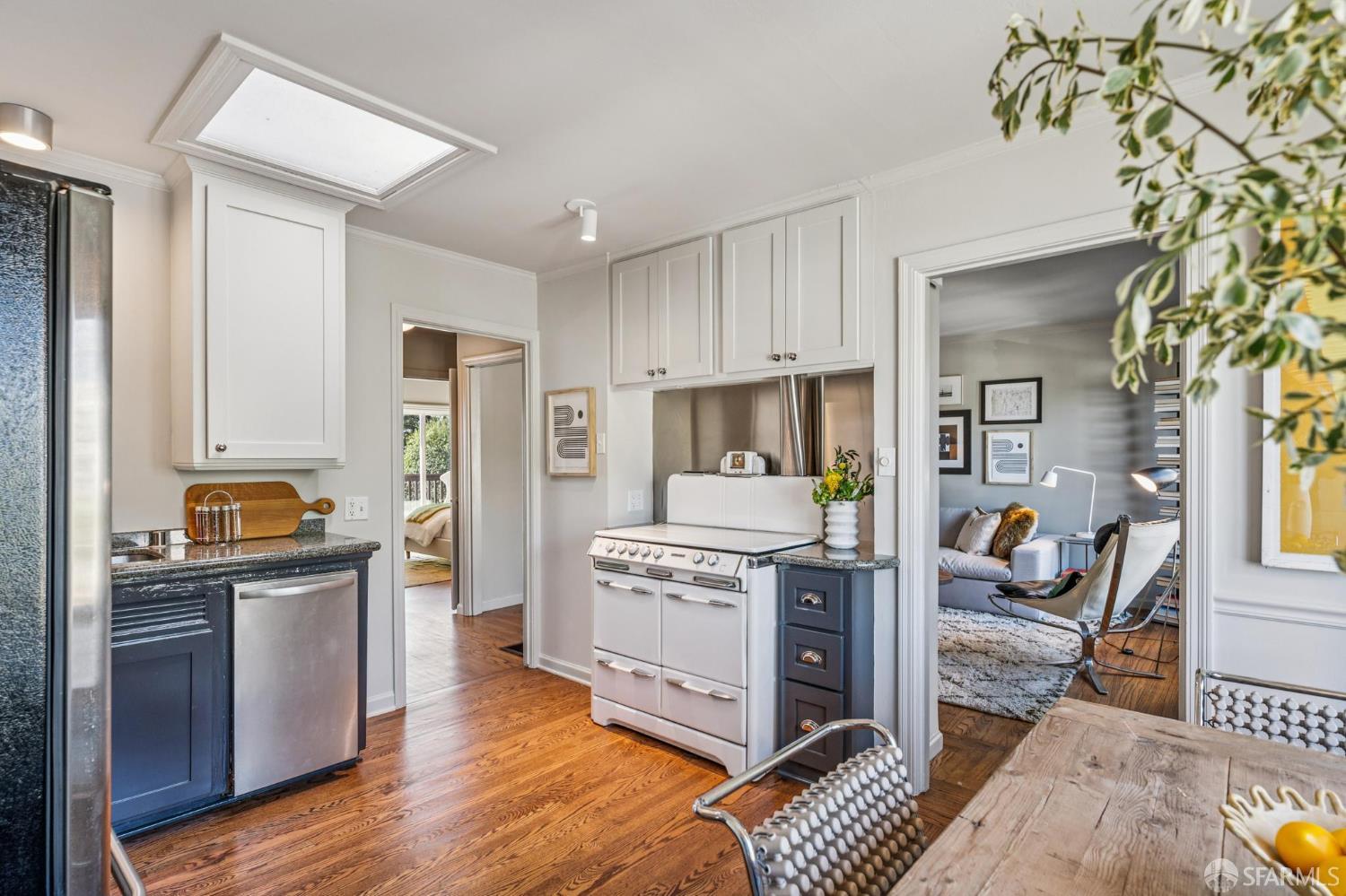 Detail Gallery Image 16 of 55 For 47 Melrose Ave, San Francisco,  CA 94131 - 3 Beds | 2 Baths