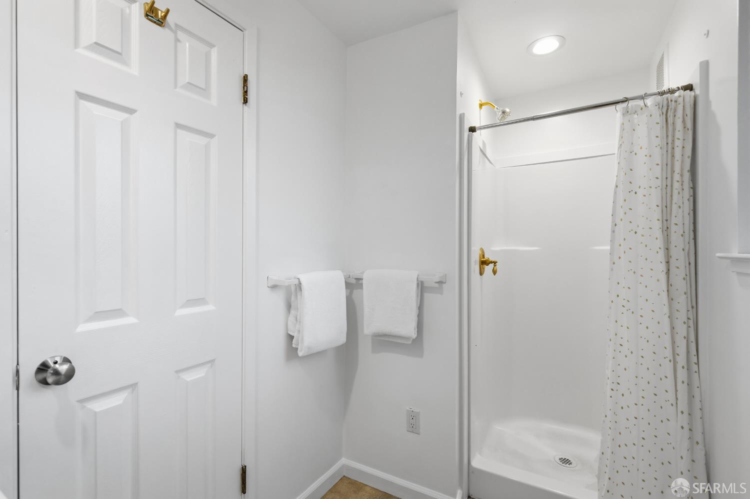 Detail Gallery Image 57 of 75 For 121 Kings Rd, Brisbane,  CA 94005 - 3 Beds | 2/1 Baths