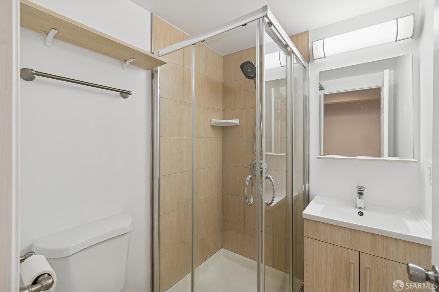 Detail Gallery Image 41 of 59 For 257 Hampshire Ct, Daly City,  CA 94015 - 5 Beds | 4 Baths