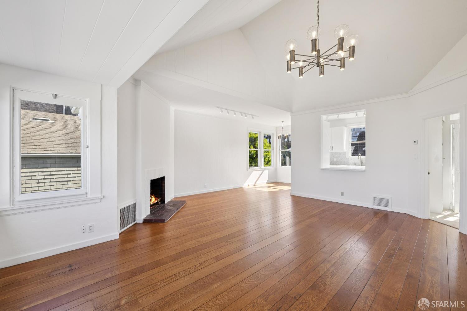 Detail Gallery Image 11 of 30 For 2680 Union St, San Francisco,  CA 94123 - 1 Beds | 1 Baths