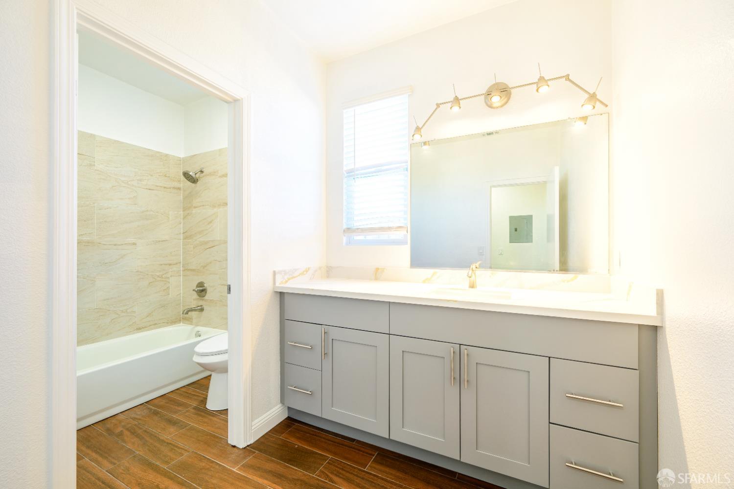 Detail Gallery Image 21 of 60 For 2275 Southwood Dr, Pittsburg,  CA 94565 - 6 Beds | 4 Baths