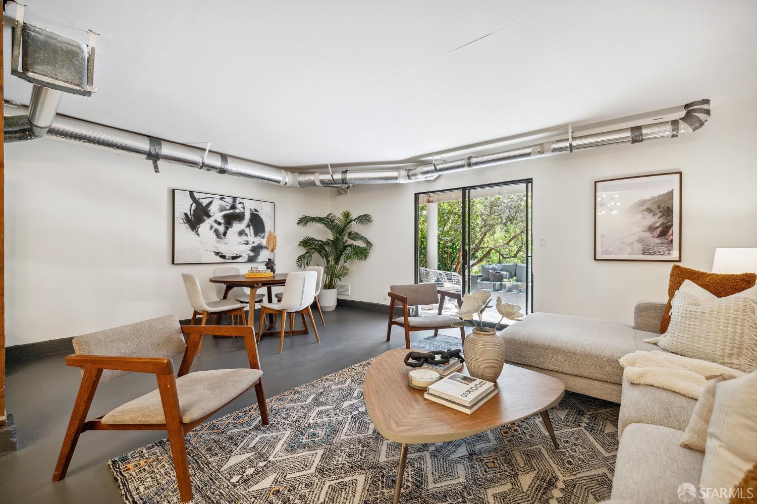 Photo #19: 425083636 Listing: Photo #19