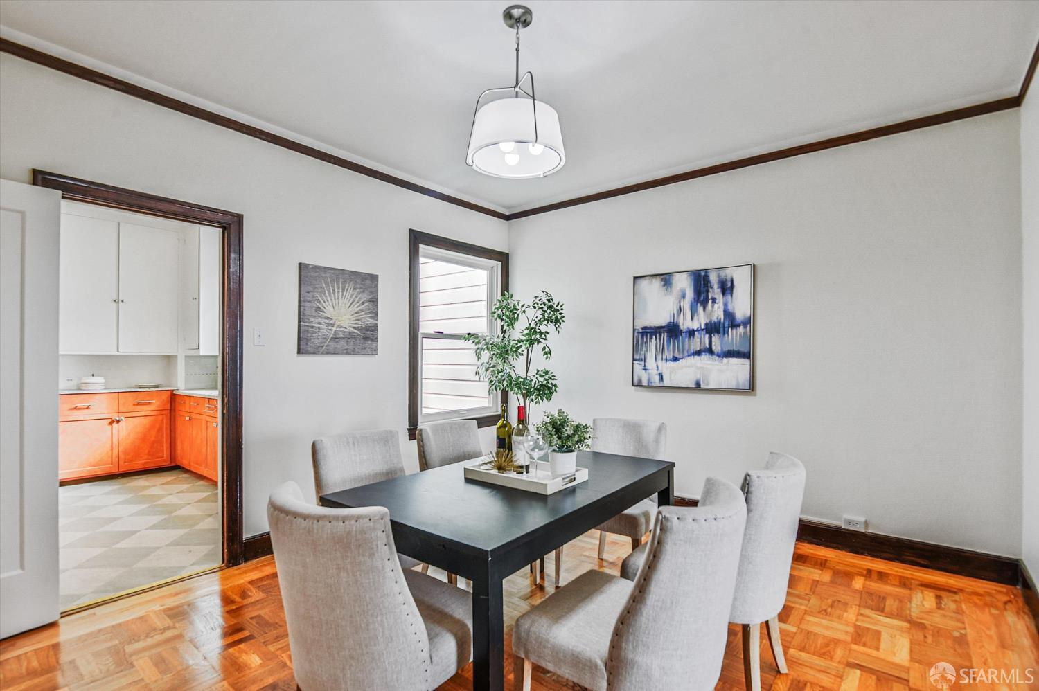 Detail Gallery Image 7 of 39 For 1411 Oakdale Ave, San Francisco,  CA 94124 - 3 Beds | 1/1 Baths