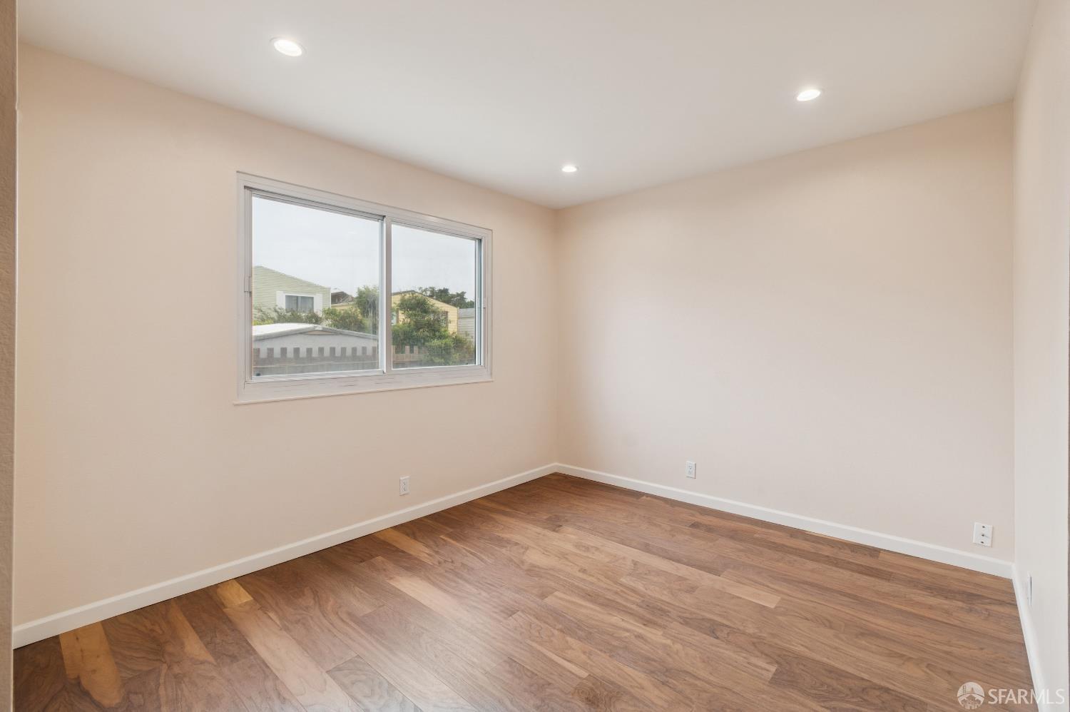 Detail Gallery Image 25 of 59 For 257 Hampshire Ct, Daly City,  CA 94015 - 5 Beds | 4 Baths