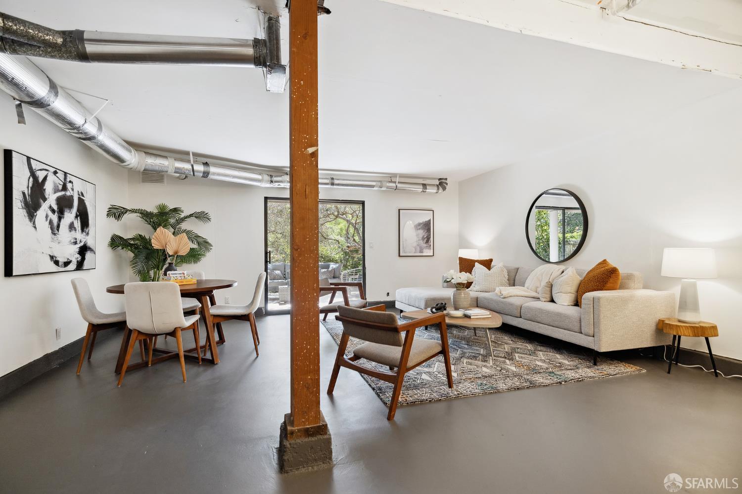 Photo #17: 425083636 Listing: Photo #17