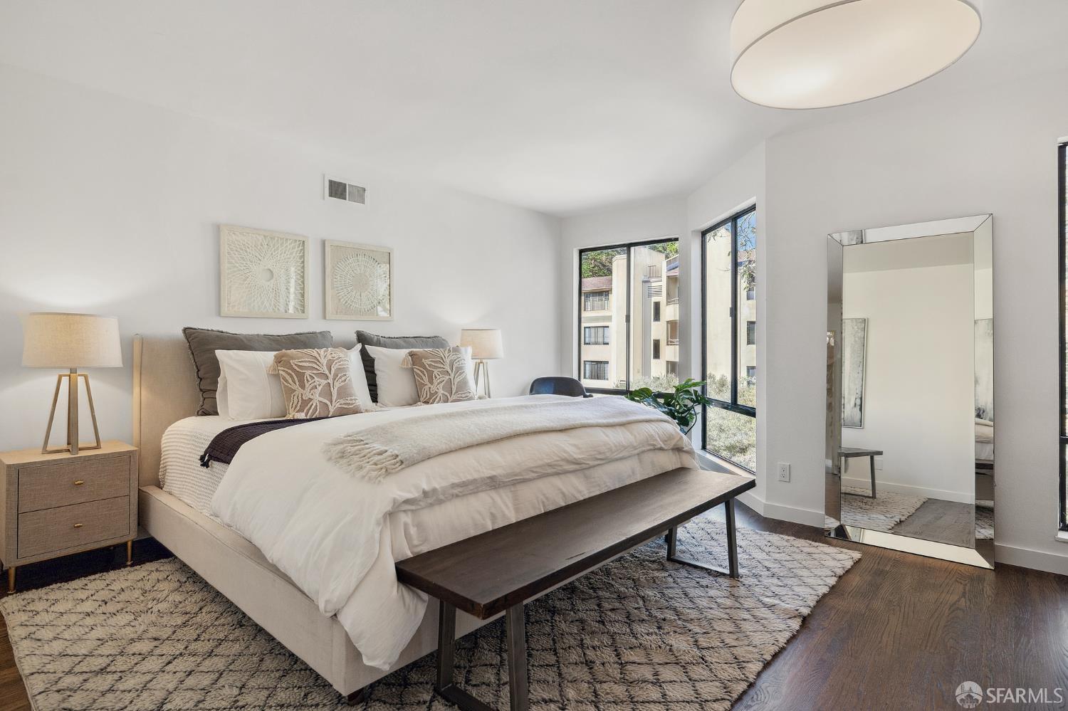 Photo #8: 425083636 Listing: Photo #8