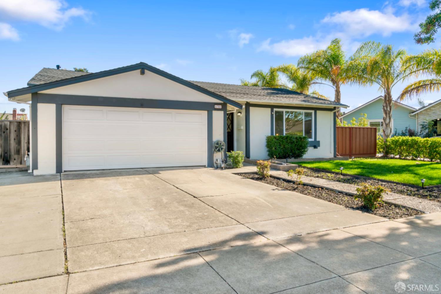 Detail Gallery Image 3 of 49 For 6784 Montcalm Ave, Newark,  CA 94560 - 3 Beds | 2 Baths