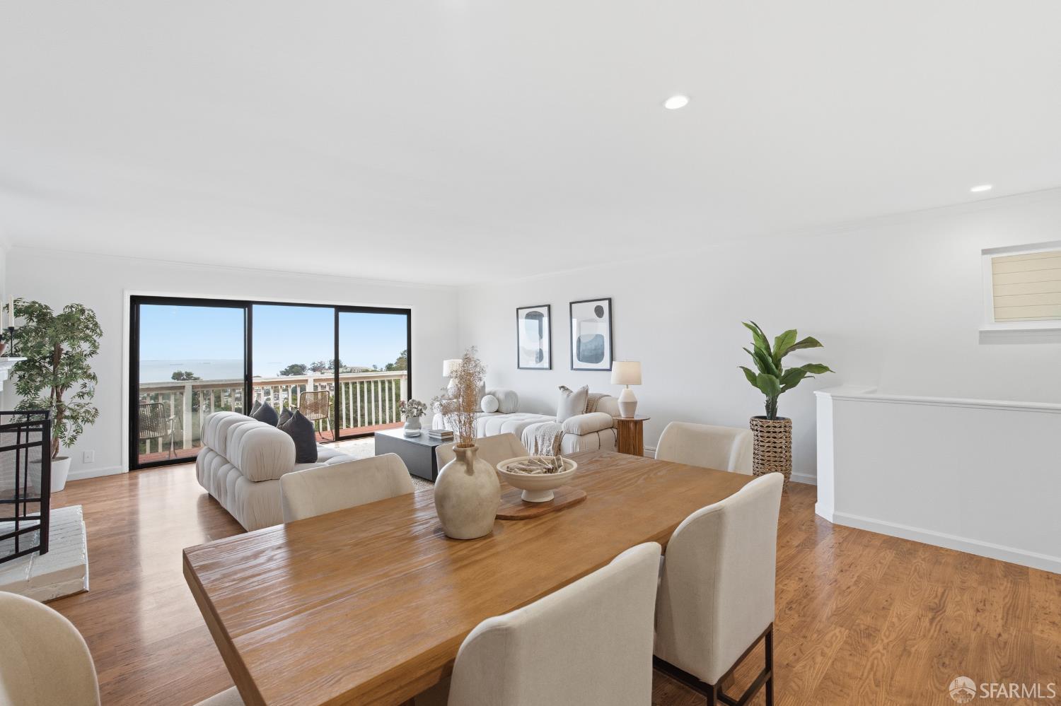 Detail Gallery Image 13 of 75 For 121 Kings Rd, Brisbane,  CA 94005 - 3 Beds | 2/1 Baths