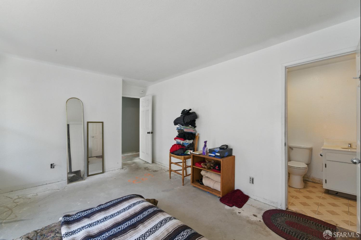 Detail Gallery Image 19 of 22 For 683 Frederick St, San Francisco,  CA 94117 - 2 Beds | 2 Baths