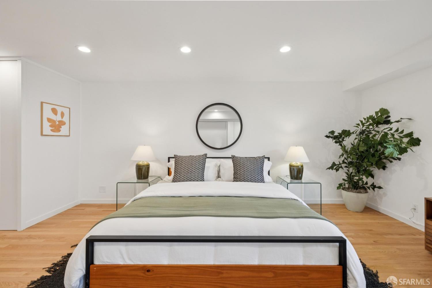 Detail Gallery Image 26 of 34 For 50 Montclair Ter, San Francisco,  CA 94109 - 3 Beds | 2/1 Baths