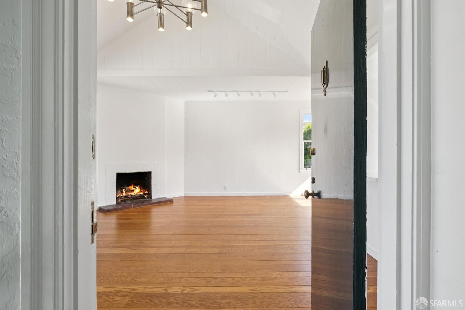 Detail Gallery Image 2 of 30 For 2680 Union St, San Francisco,  CA 94123 - 1 Beds | 1 Baths