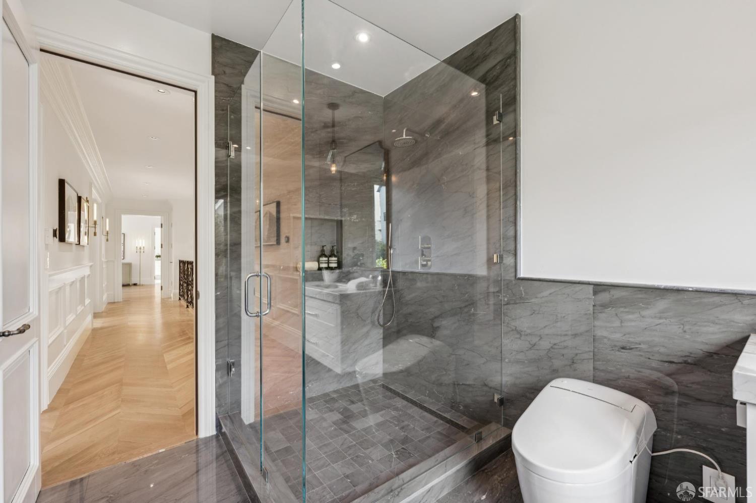 Detail Gallery Image 45 of 94 For 3300 Jackson St, San Francisco,  CA 94118 - 5 Beds | 6/2 Baths