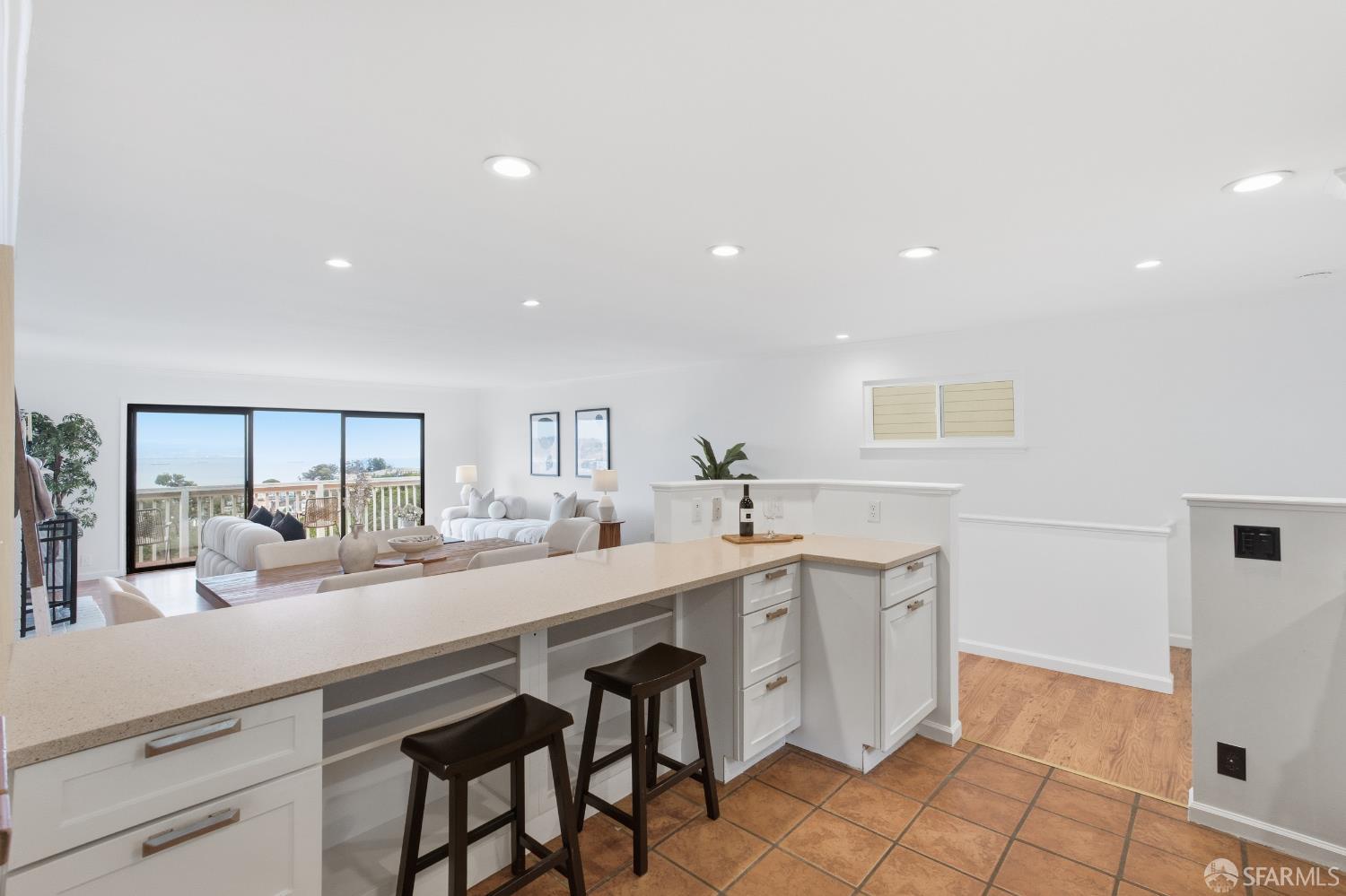 Detail Gallery Image 17 of 75 For 121 Kings Rd, Brisbane,  CA 94005 - 3 Beds | 2/1 Baths