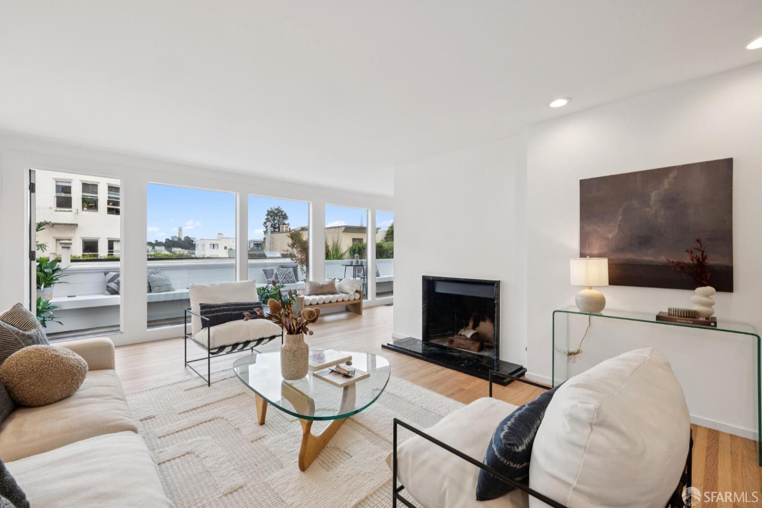 Detail Gallery Image 17 of 34 For 50 Montclair Ter, San Francisco,  CA 94109 - 3 Beds | 2/1 Baths