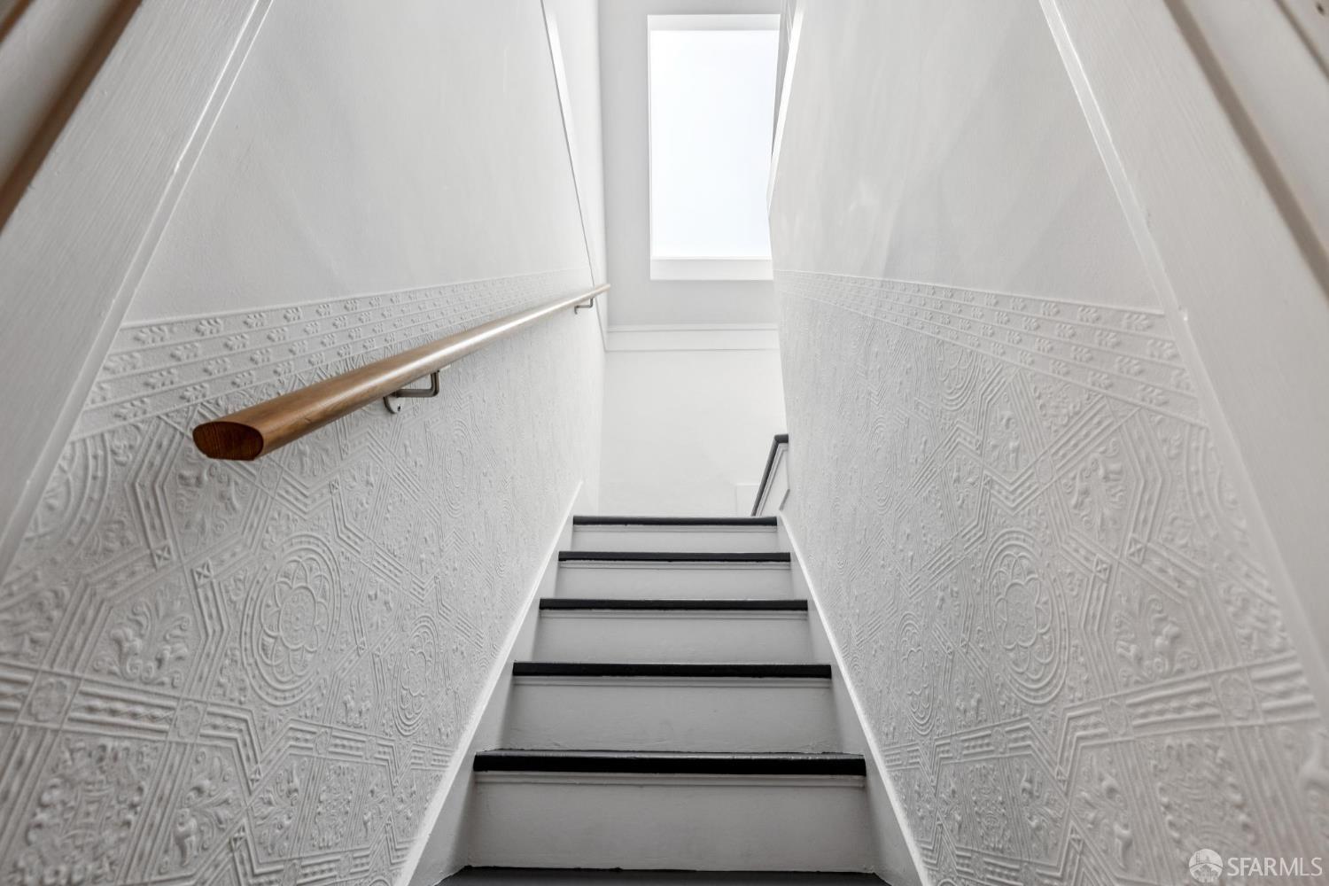 Detail Gallery Image 32 of 77 For 4106 20th St, San Francisco,  CA 94114 - 4 Beds | 3 Baths