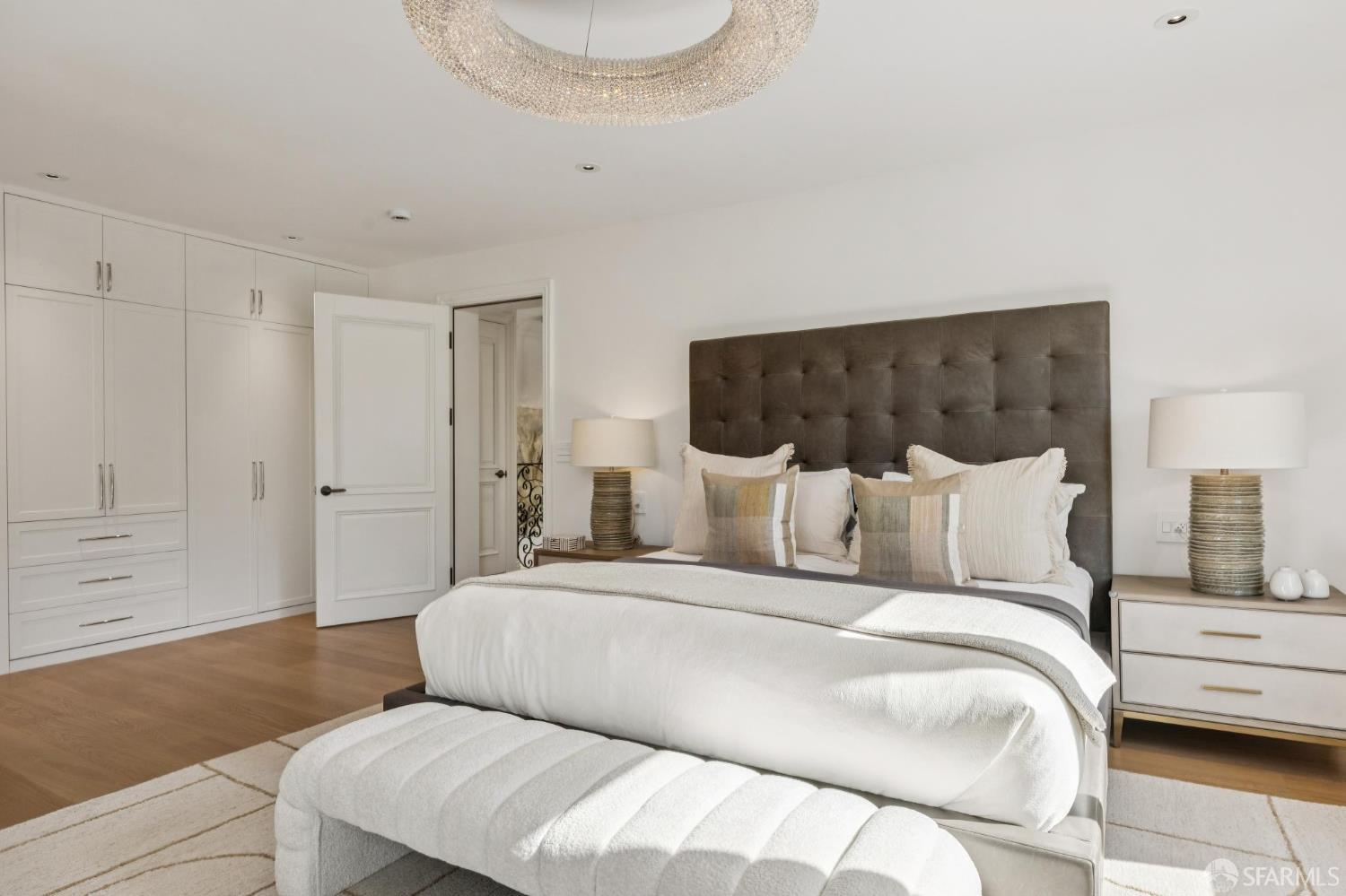 Detail Gallery Image 36 of 94 For 3300 Jackson St, San Francisco,  CA 94118 - 5 Beds | 6/2 Baths