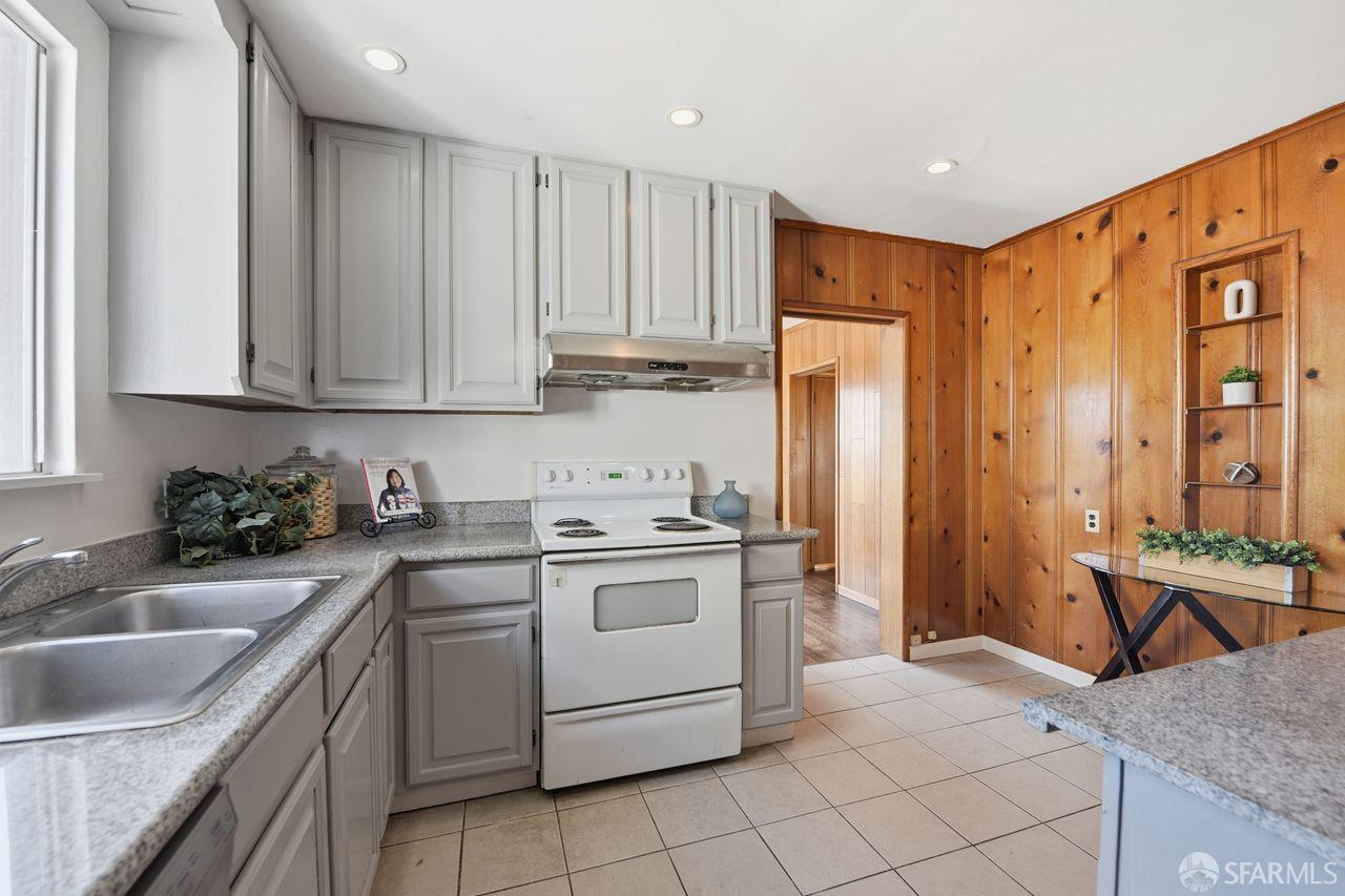 Detail Gallery Image 10 of 47 For 7347 Terrace Dr, El Cerrito,  CA 94530 - 4 Beds | 2 Baths