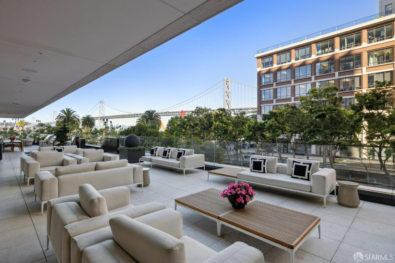 Detail Gallery Image 31 of 34 For 1 Steuart Ln #201,  San Francisco,  CA 94105 - 2 Beds | 2 Baths