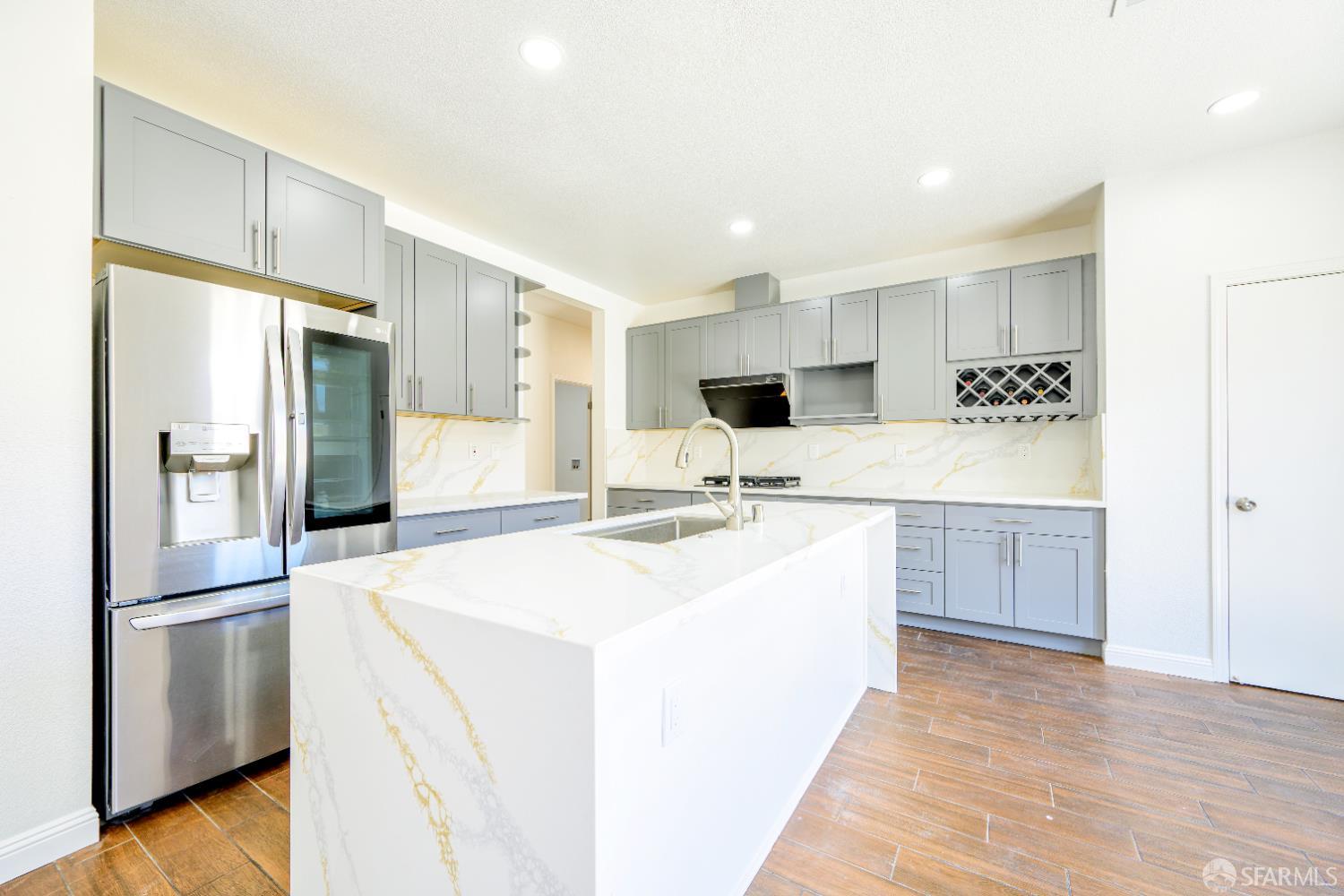 Detail Gallery Image 14 of 60 For 2275 Southwood Dr, Pittsburg,  CA 94565 - 6 Beds | 4 Baths