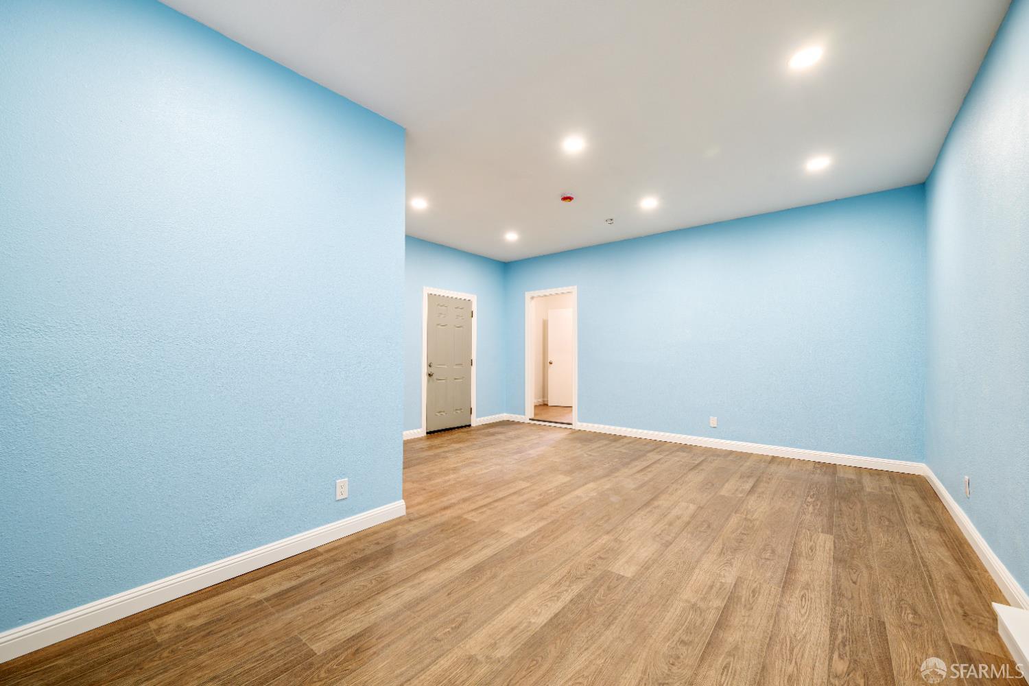 Detail Gallery Image 27 of 60 For 2275 Southwood Dr, Pittsburg,  CA 94565 - 6 Beds | 4 Baths