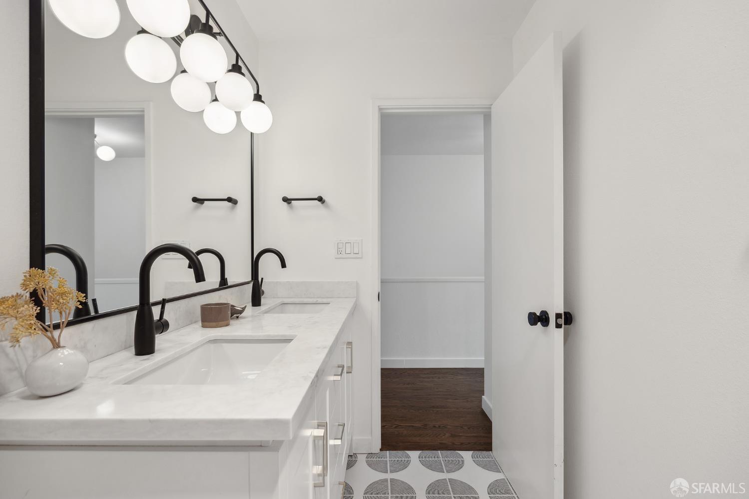 Photo #84: 425083636 Listing: Photo #84