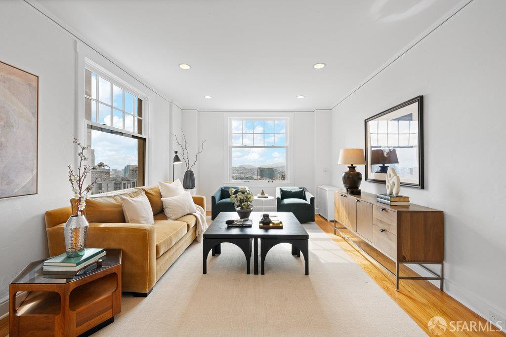 Photo #8: 425083698 Listing: Photo #8