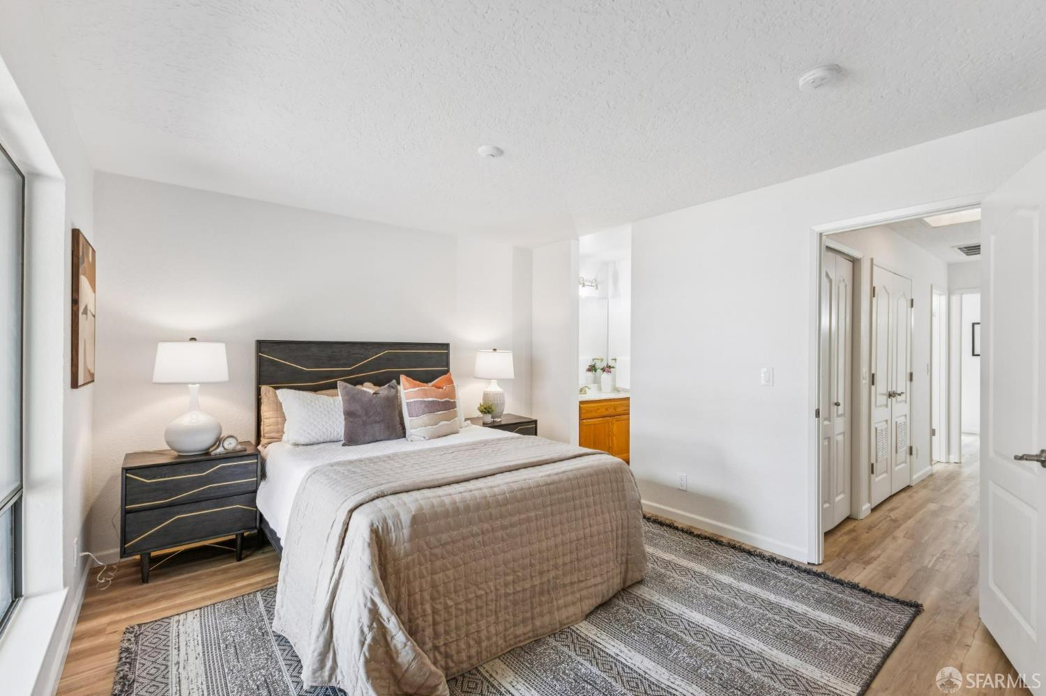 Detail Gallery Image 23 of 42 For 36931 Newark Blvd #E,  Newark,  CA 94560 - 2 Beds | 2/1 Baths