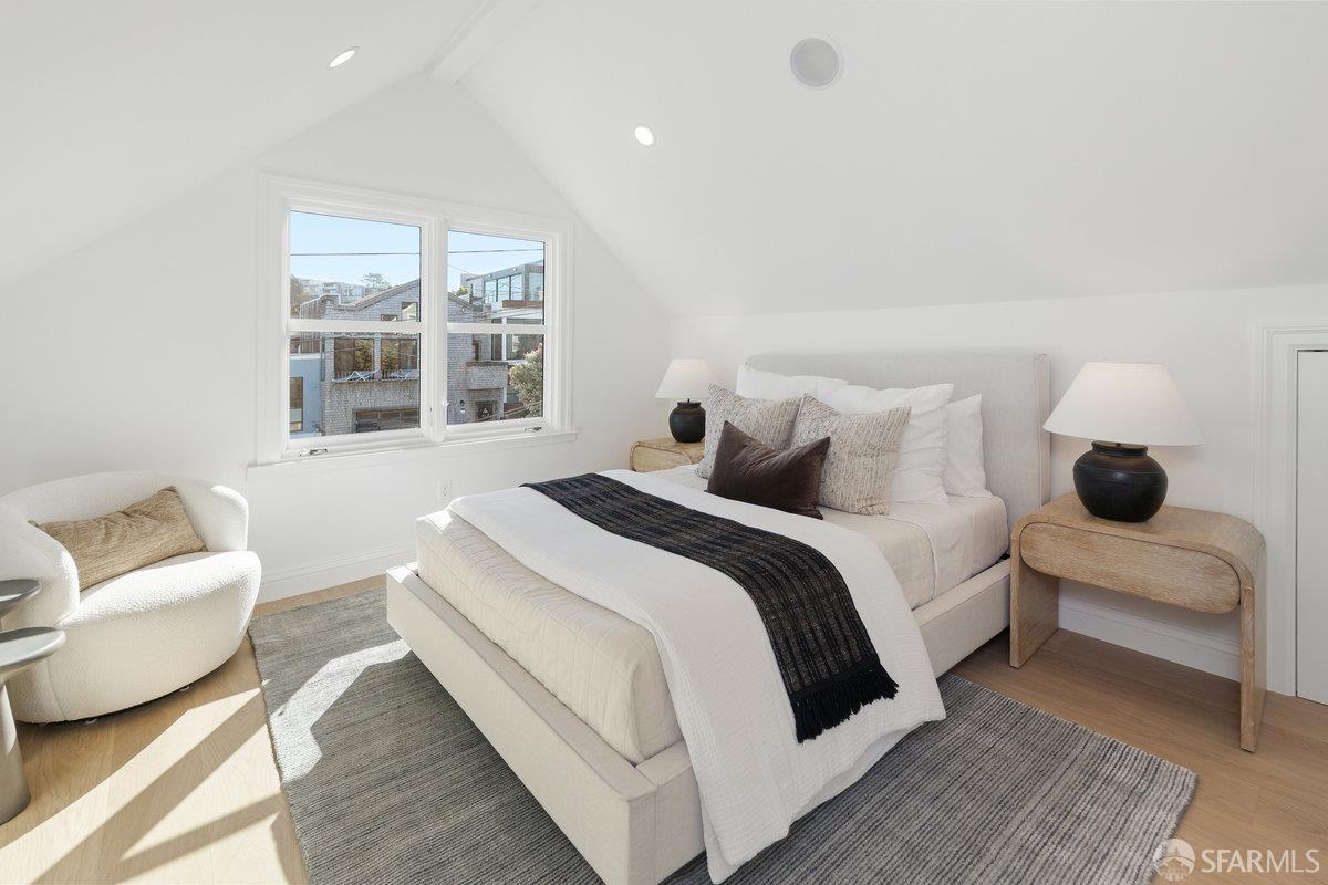 Detail Gallery Image 31 of 83 For 678 28th St, San Francisco,  CA 94131 - 4 Beds | 3/1 Baths