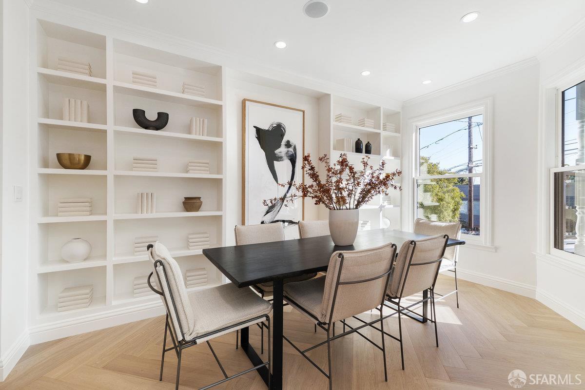 Detail Gallery Image 9 of 83 For 678 28th St, San Francisco,  CA 94131 - 4 Beds | 3/1 Baths