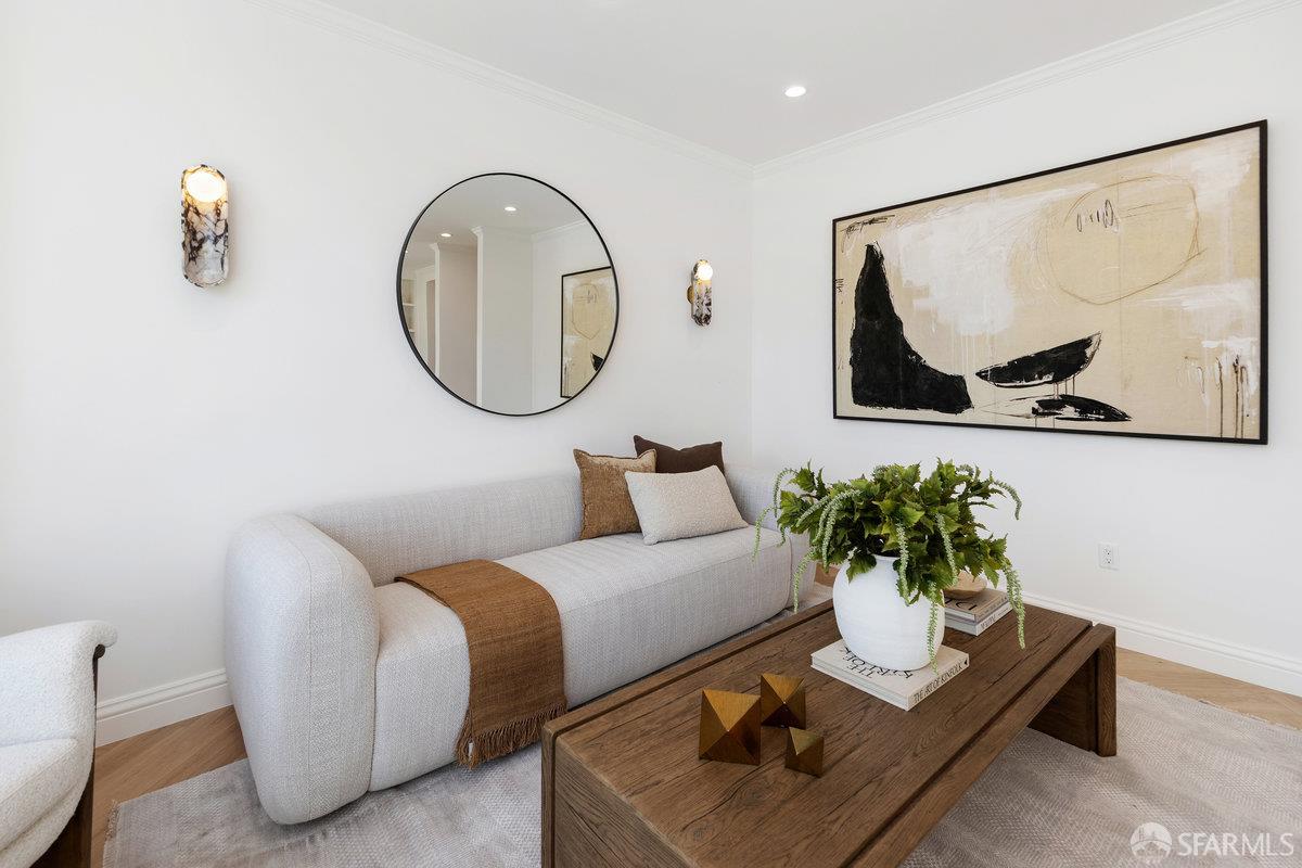 Detail Gallery Image 6 of 83 For 678 28th St, San Francisco,  CA 94131 - 4 Beds | 3/1 Baths